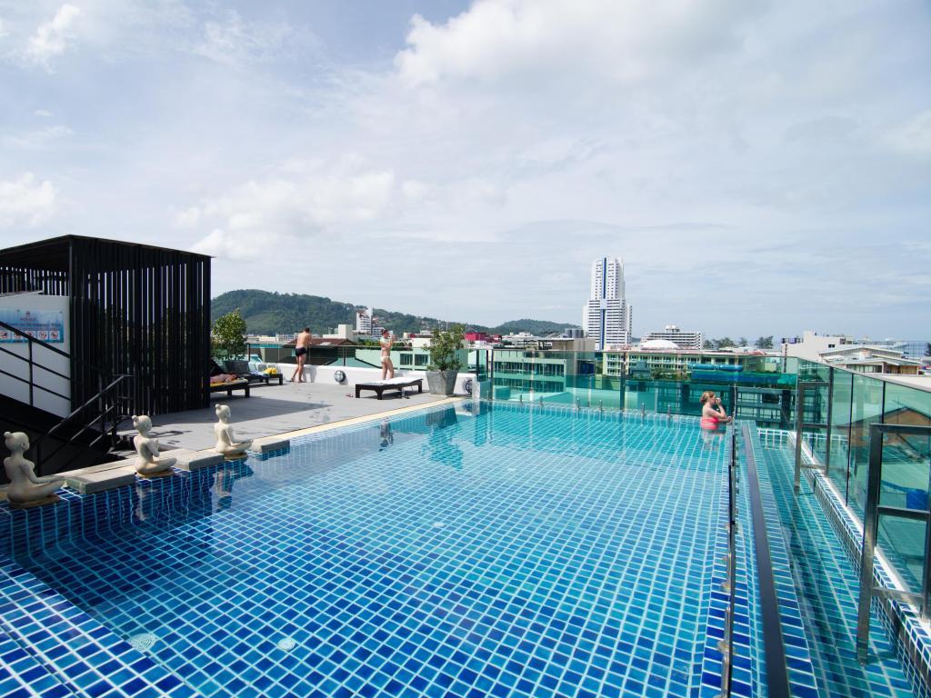 Mirage Express Patong Phuket Hotel Exterior photo
