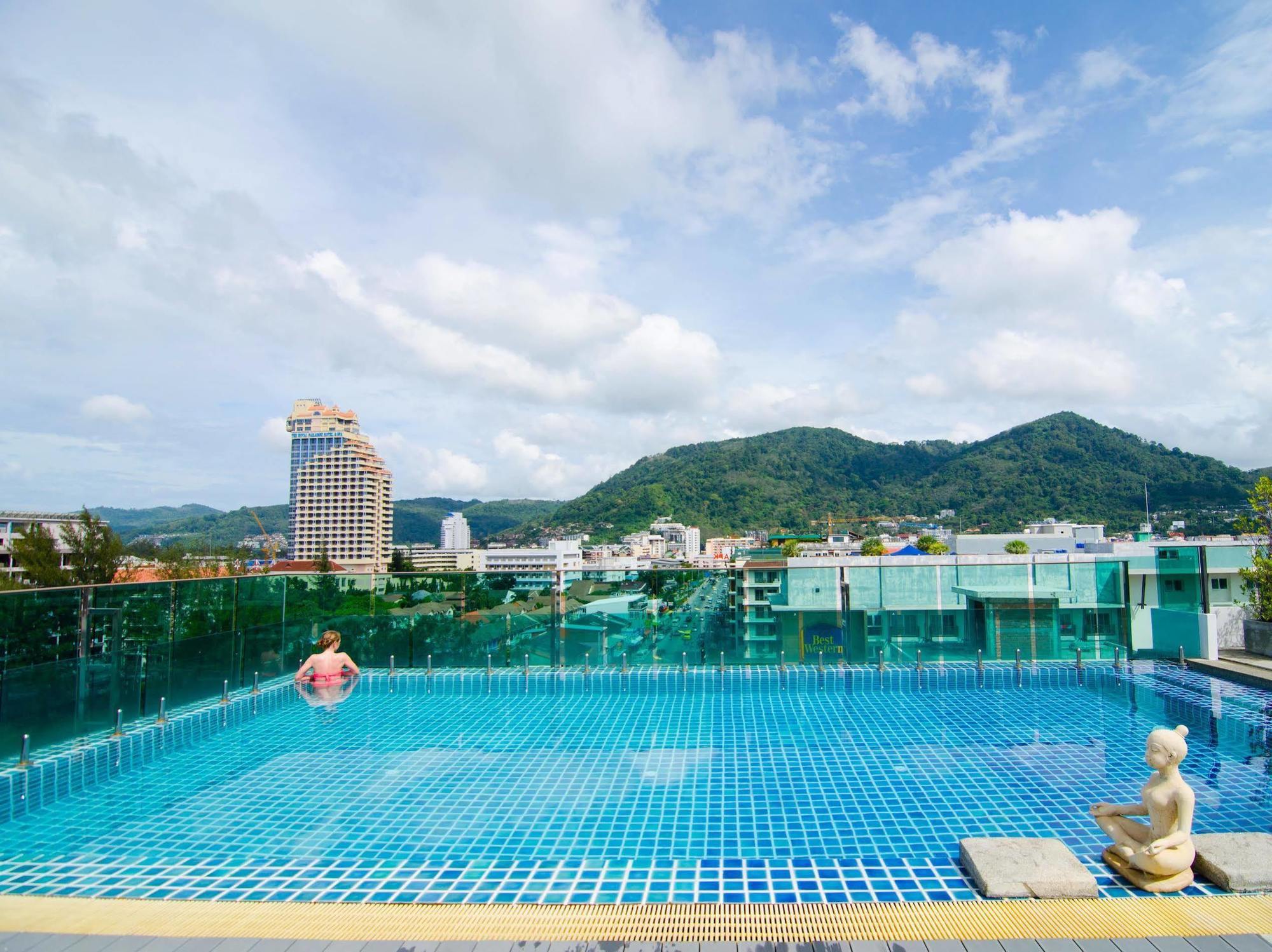 Mirage Express Patong Phuket Hotel Exterior photo