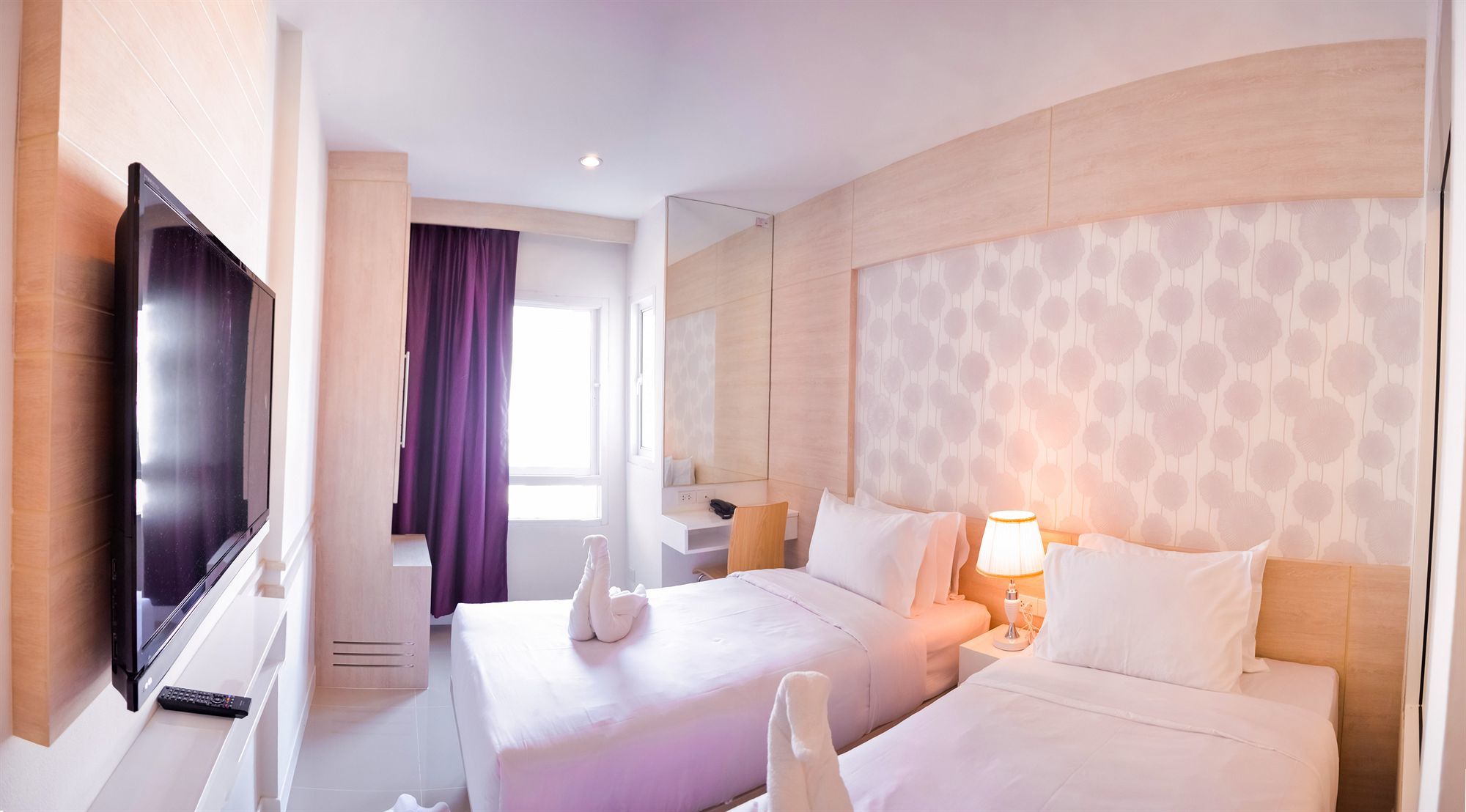 Mirage Express Patong Phuket Hotel Exterior photo